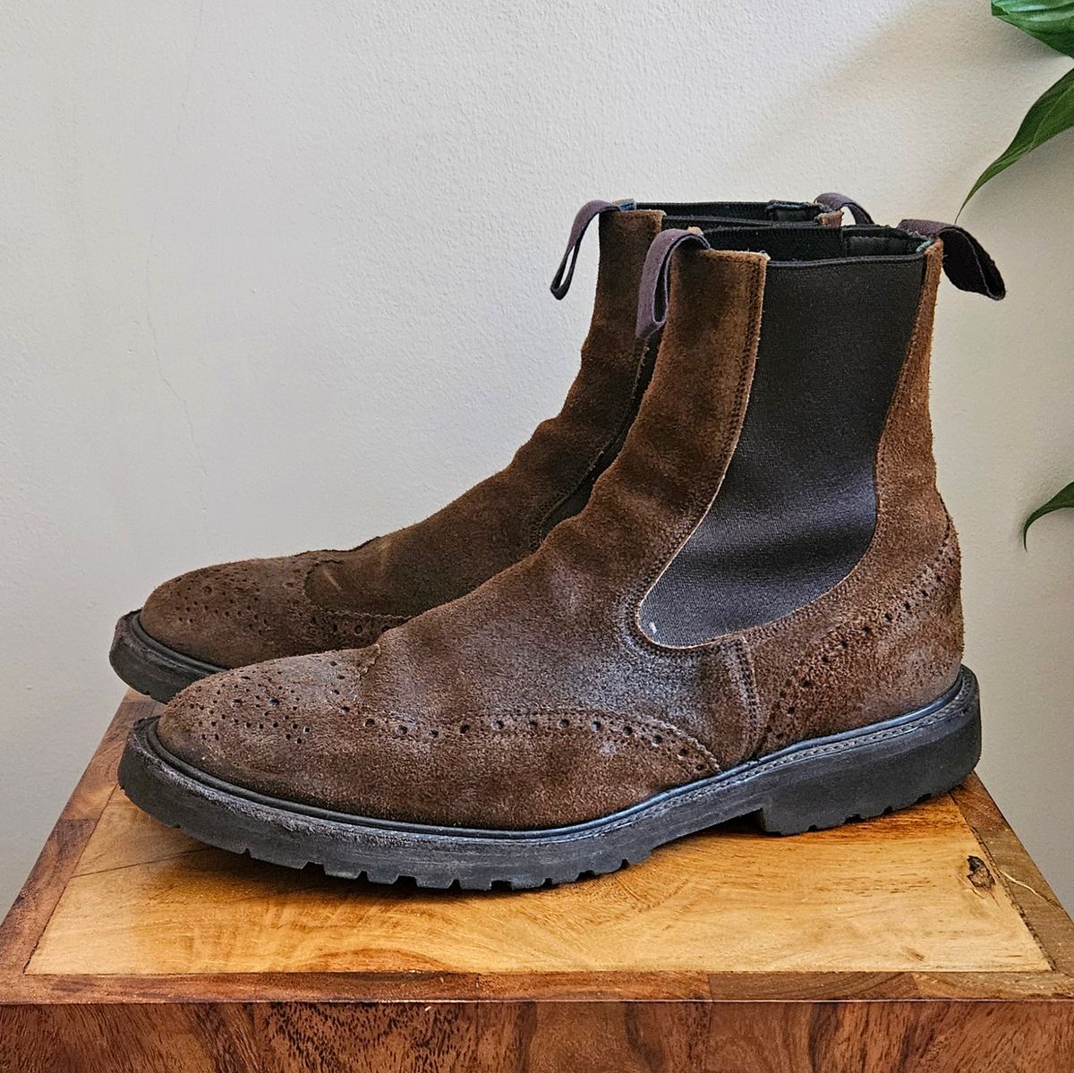 Photo by kudusole on December 1, 2023 of the Tricker's Henry Country Dealer Boot in C.F. Stead Snuff Waxed Suede.