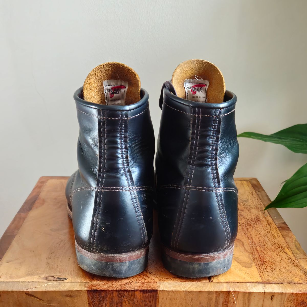 Photo by kudusole on January 3, 2024 of the Red Wing Beckman Flatbox in S.B. Foot Black Klondike.