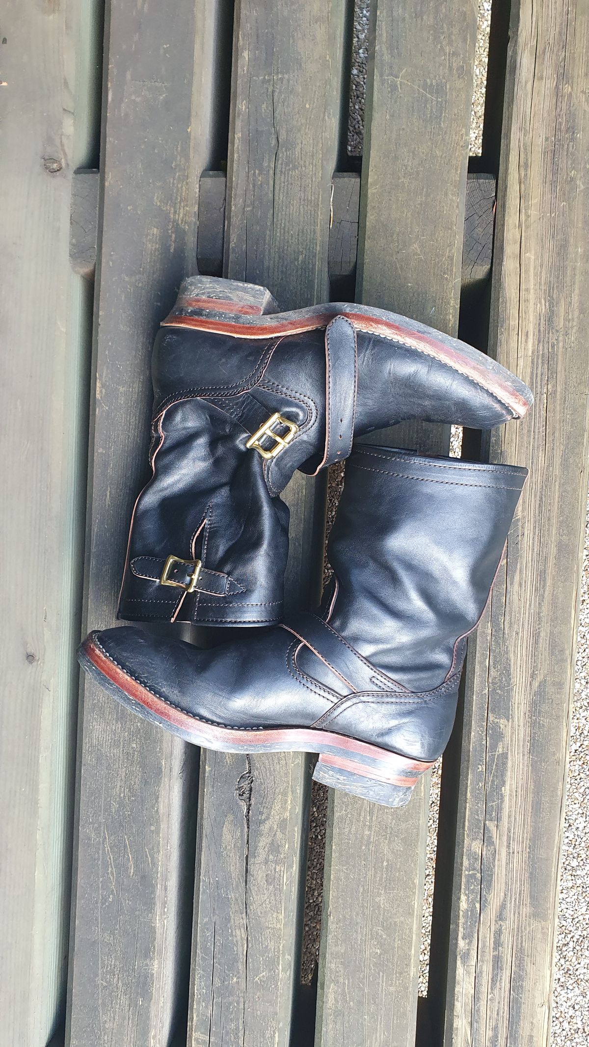 Photo by kudusole on March 2, 2023 of the Benzein The Keeper Engineer Boot in Shinki Black Latigo Teacore Horsehide.