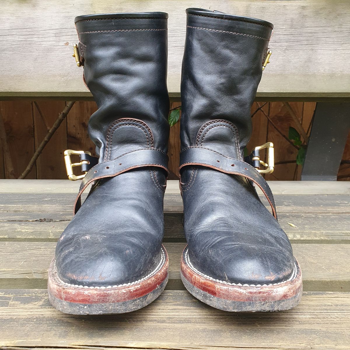 Photo by kudusole on April 1, 2023 of the Benzein The Keeper Engineer Boot in Shinki Black Latigo Teacore Horsehide.