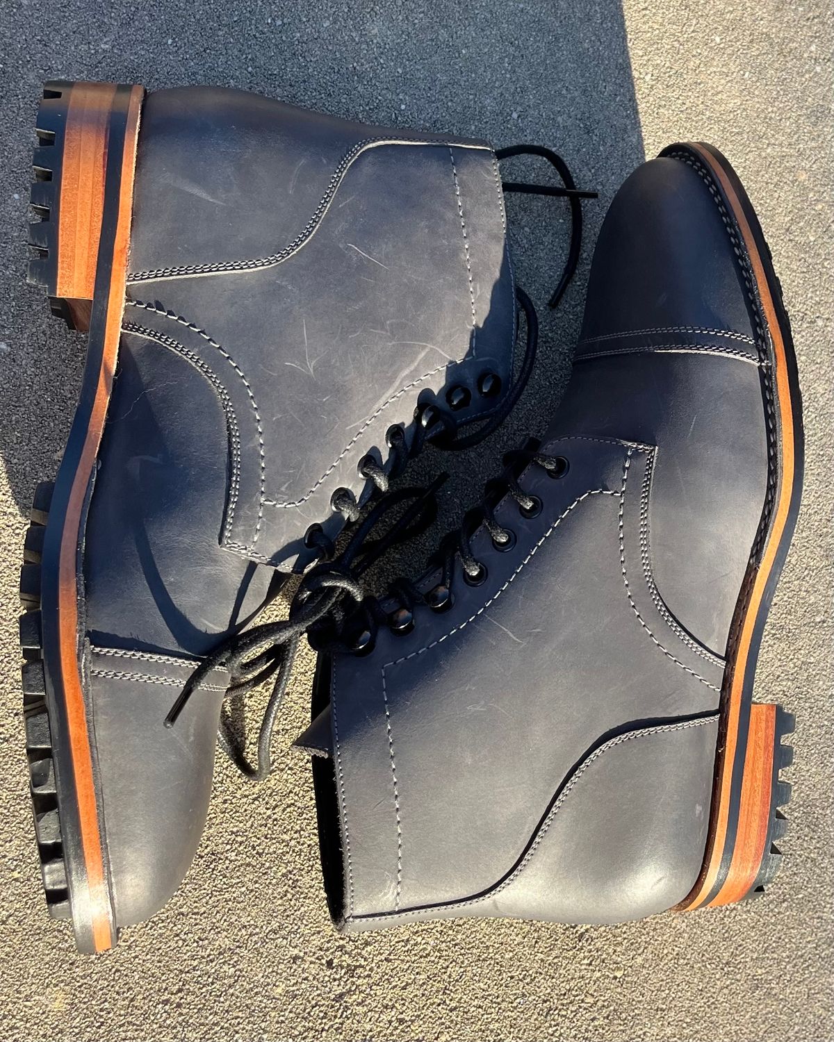 Photo by leviathan on October 1, 2023 of the Blkbrd Shoemaker Luchador Service Boot in Unknown Leather.