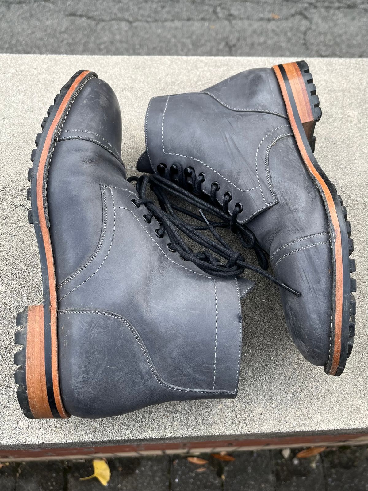 Photo by leviathan on December 4, 2023 of the Blkbrd Shoemaker Luchador Service Boot in Unknown Leather.