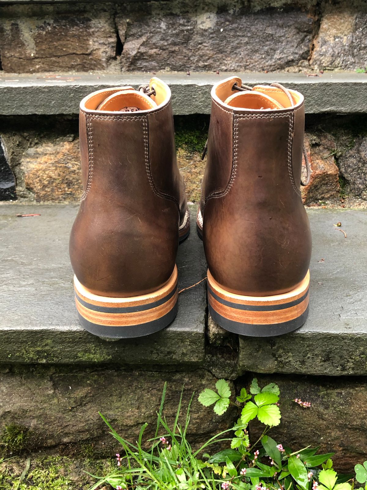 Photo by ELee.HTB.11D on October 1, 2022 of the Viberg Service Boot BCT in Guidi Olive Calf.