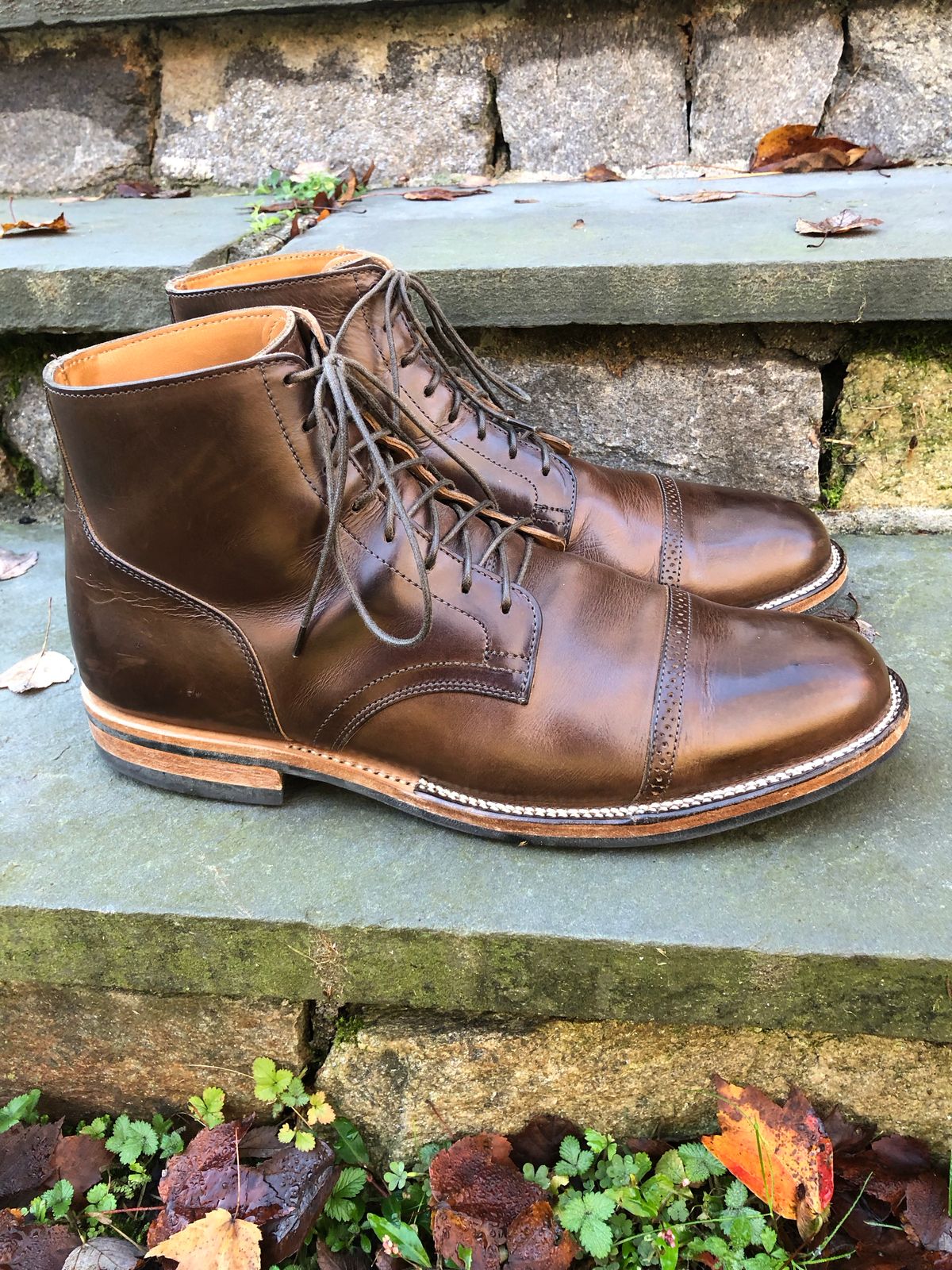Photo by ELee.HTB.11D on November 2, 2022 of the Viberg Service Boot BCT in Guidi Olive Calf.