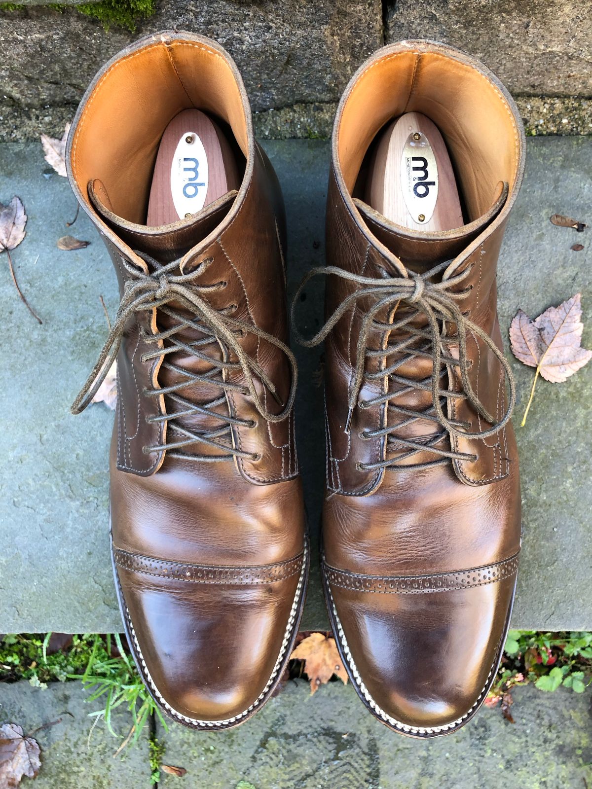 Photo by ELee.HTB.11D on November 2, 2022 of the Viberg Service Boot BCT in Guidi Olive Calf.