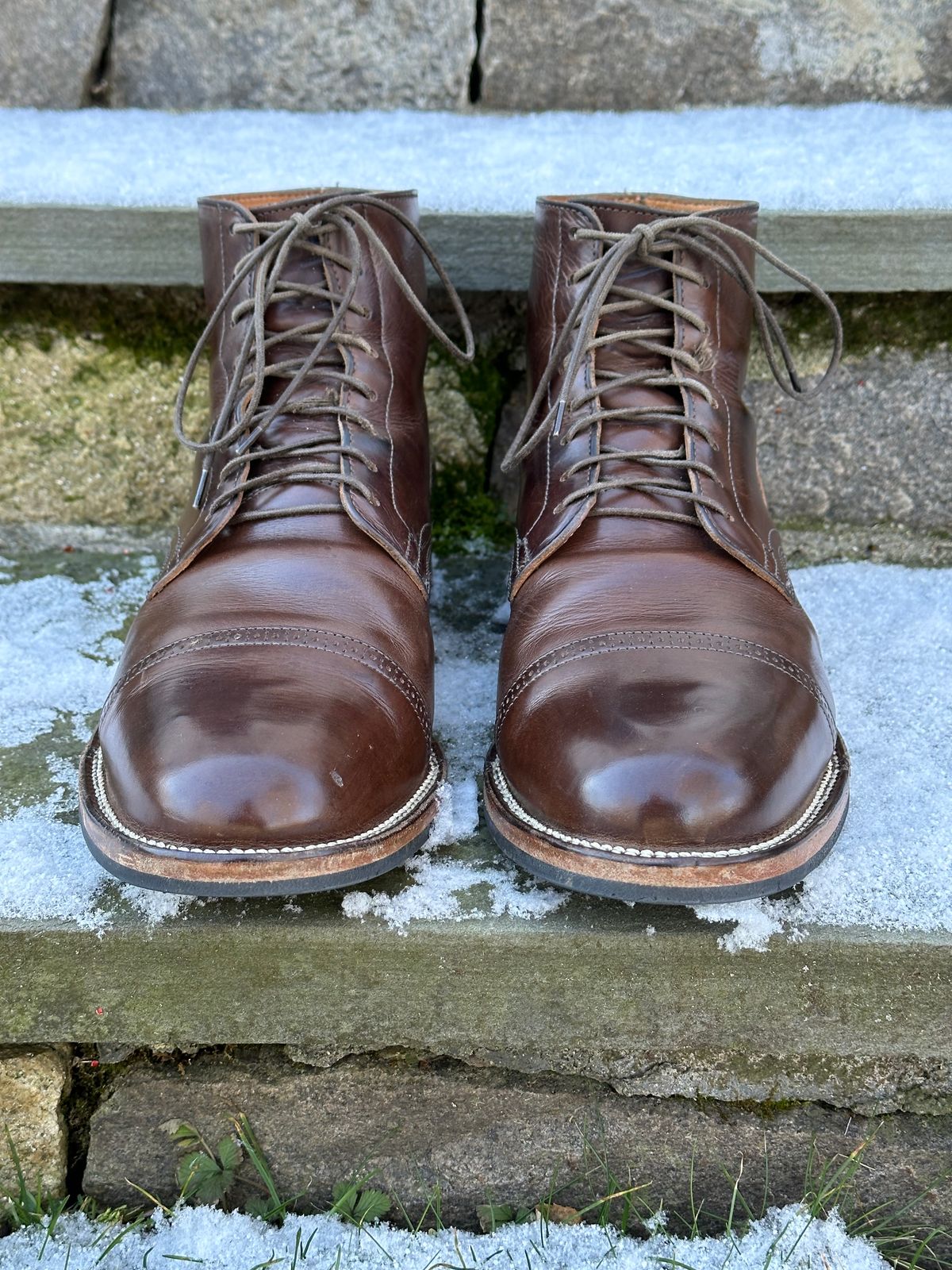 Photo by ELee.HTB.11D on February 1, 2023 of the Viberg Service Boot BCT in Guidi Olive Calf.
