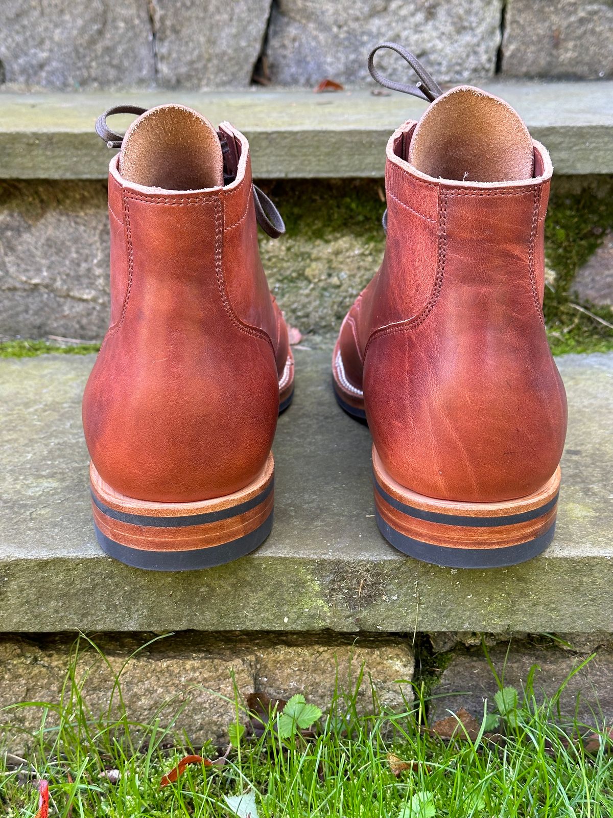 Photo by ELee.HTB.11D on October 9, 2023 of the Viberg Service Boot BCT in Horween Spice Dublin.