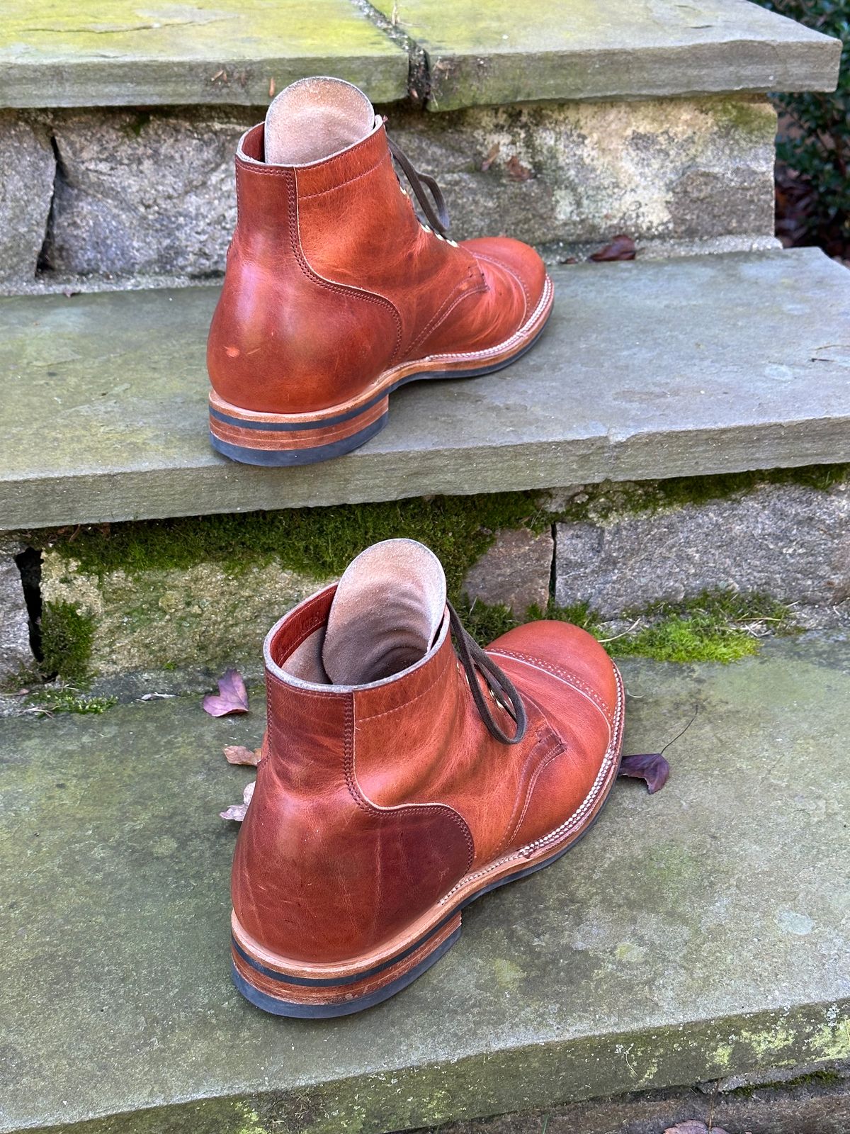 Photo by ELee.HTB.11D on November 3, 2023 of the Viberg Service Boot BCT in Horween Spice Dublin.