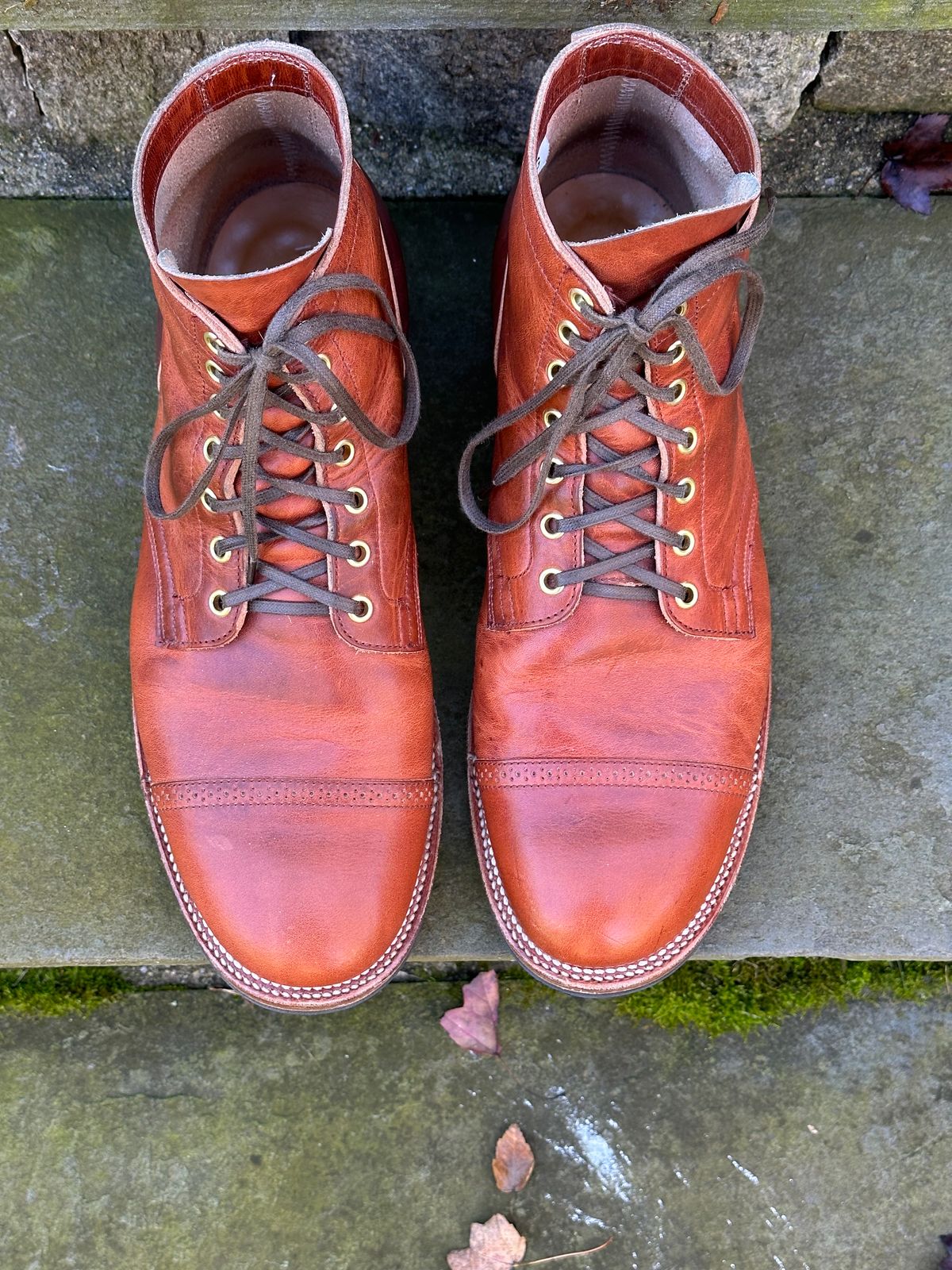 Photo by ELee.HTB.11D on November 3, 2023 of the Viberg Service Boot BCT in Horween Spice Dublin.