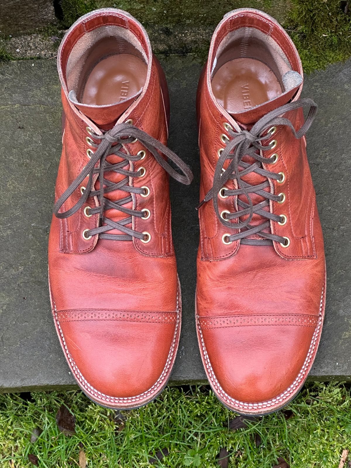 Photo by ELee.HTB.11D on December 2, 2023 of the Viberg Service Boot BCT in Horween Spice Dublin.