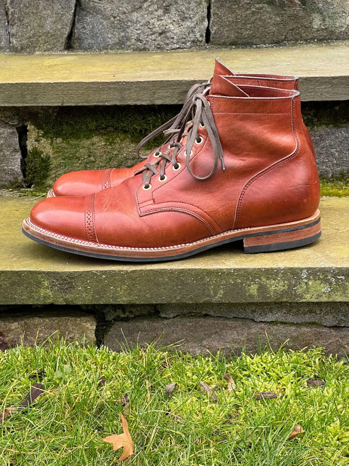 Photo by ELee.HTB.11D on January 1, 2024 of the Viberg Service Boot BCT in Horween Spice Dublin.