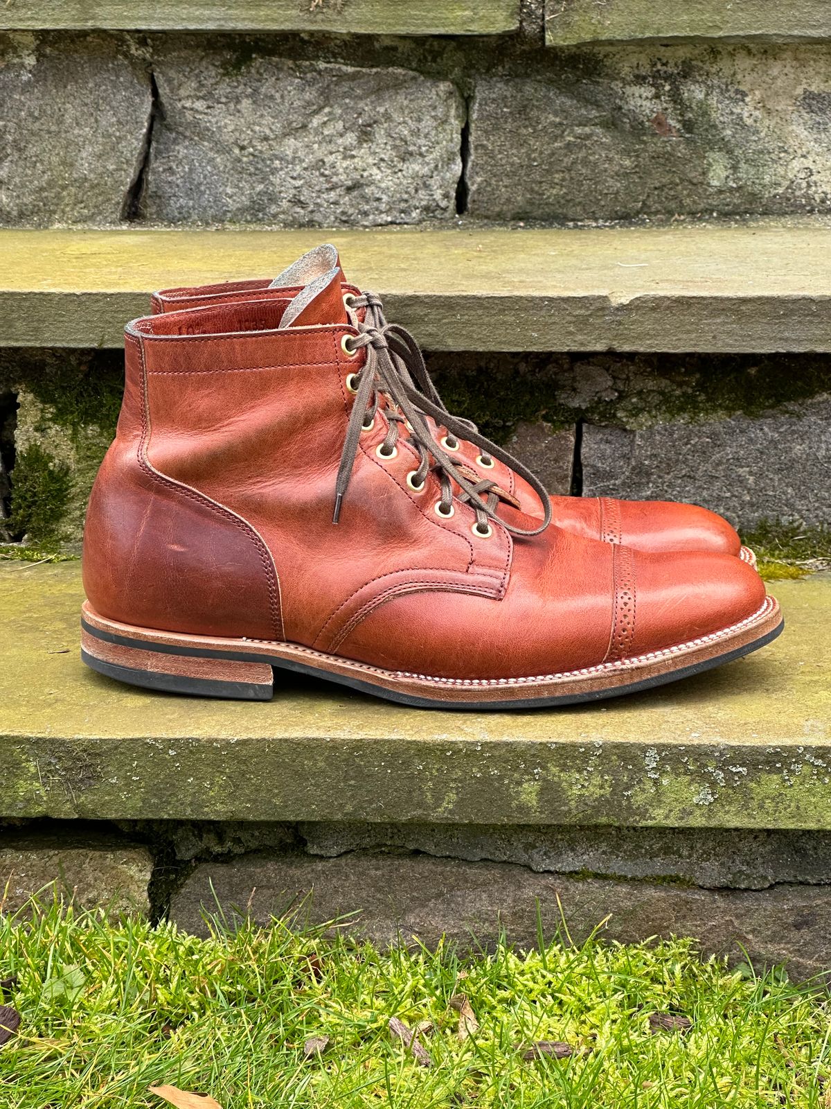Photo by ELee.HTB.11D on January 1, 2024 of the Viberg Service Boot BCT in Horween Spice Dublin.