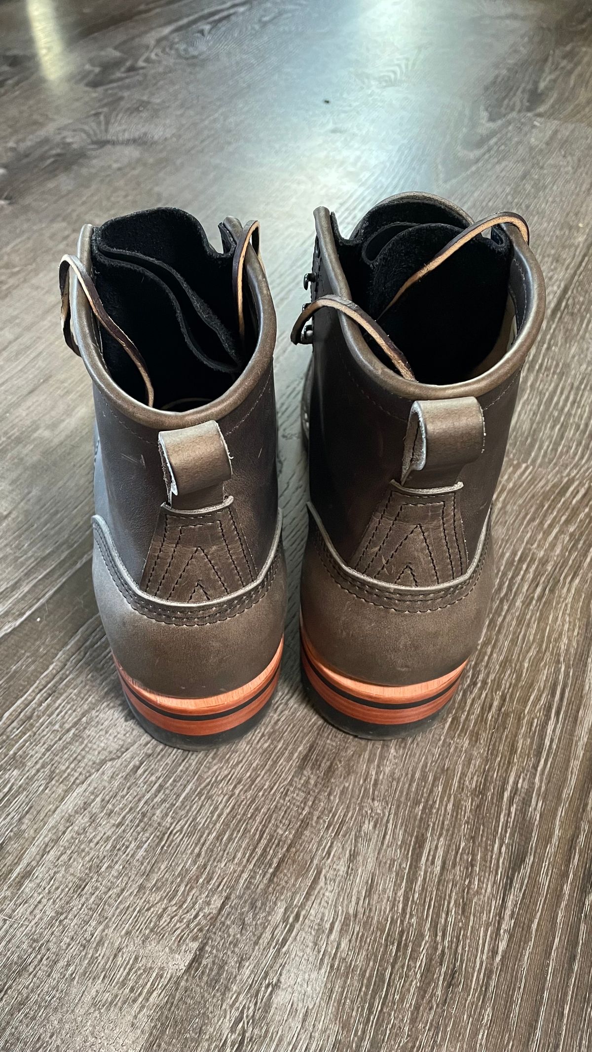 Photo by jayson_da_ruler on October 2, 2023 of the Nicks Falcon in Horween Charcoal Cypress.