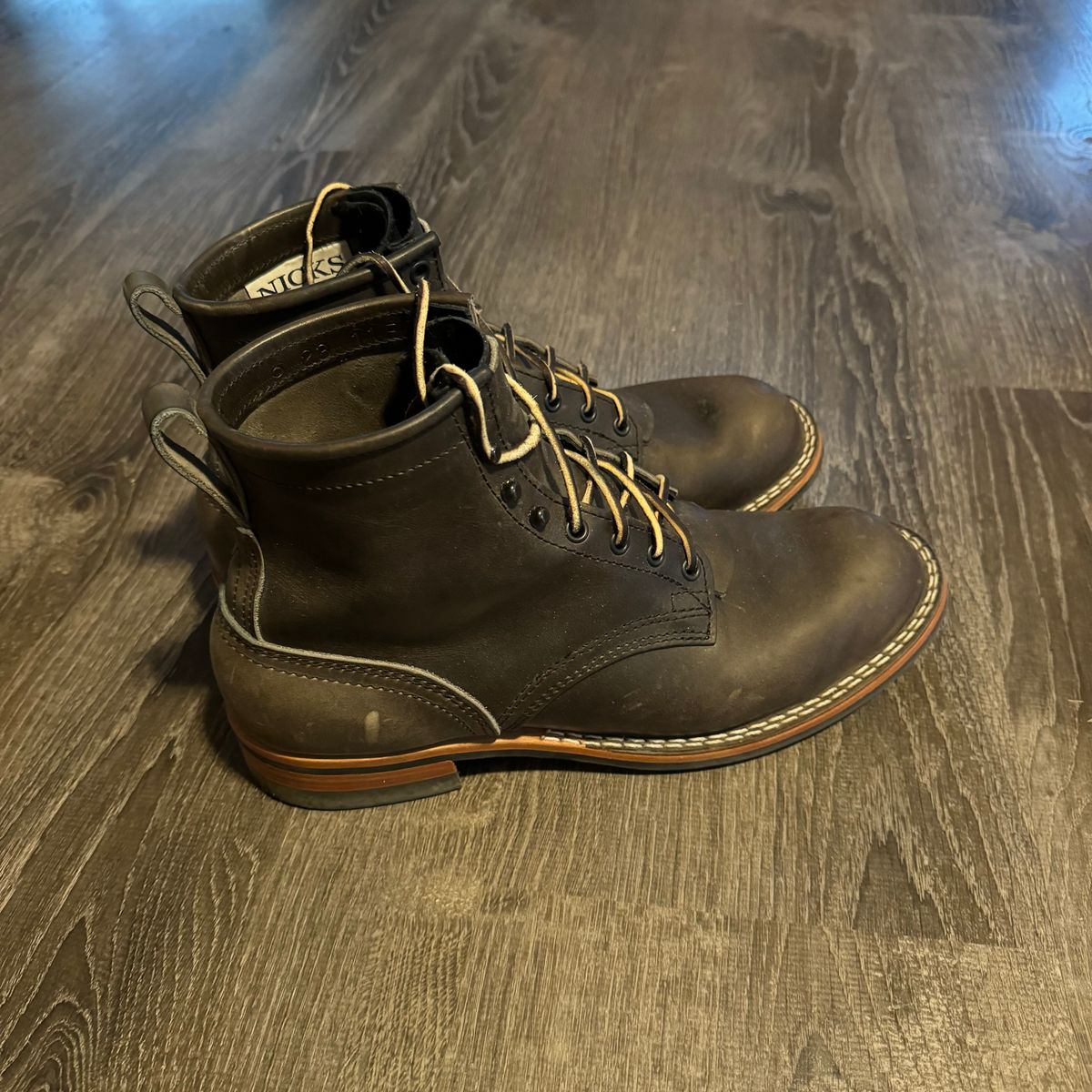 Photo by jayson_da_ruler on November 2, 2023 of the Nicks Falcon in Horween Charcoal Cypress.