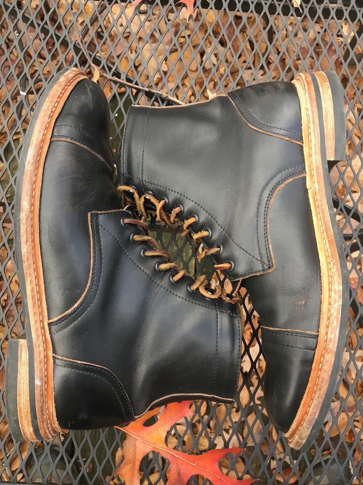 Photo by RustyKeystone on November 14, 2022 of the Oak Street Bootmakers Trench Boot in Horween Black Chromexcel.
