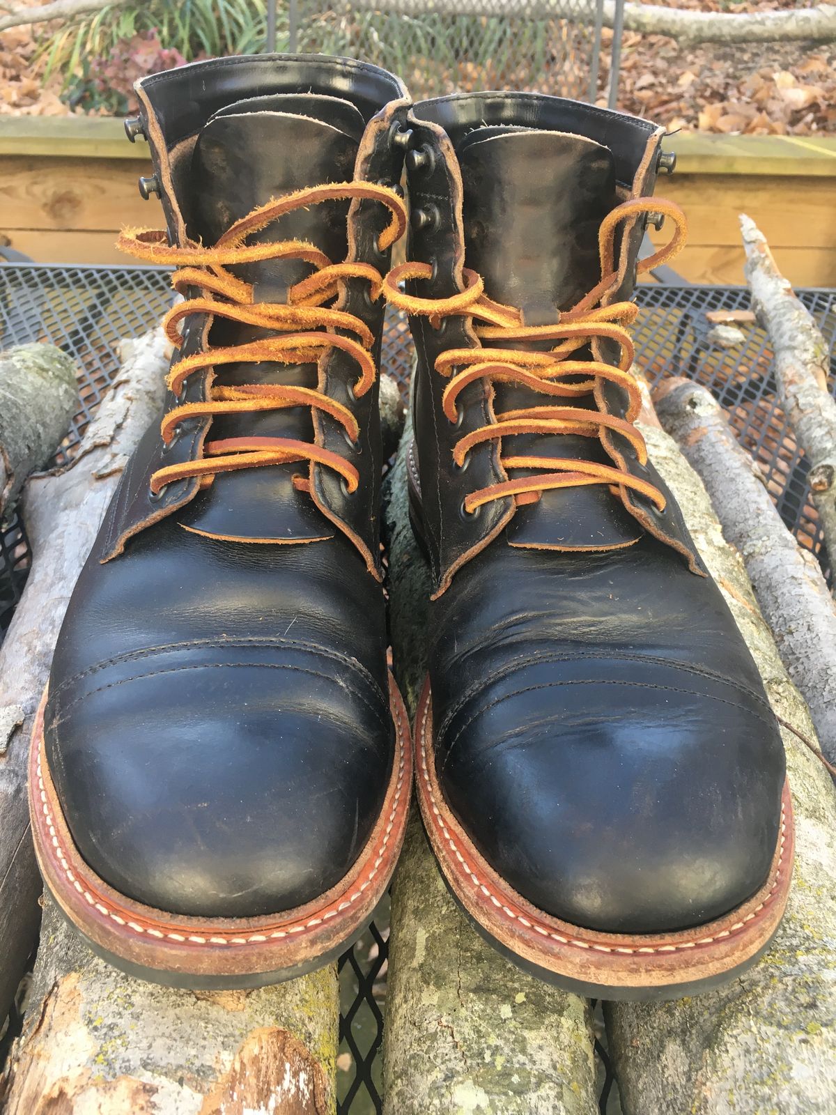 Photo by RustyKeystone on March 4, 2023 of the Oak Street Bootmakers Trench Boot in Horween Black Chromexcel.