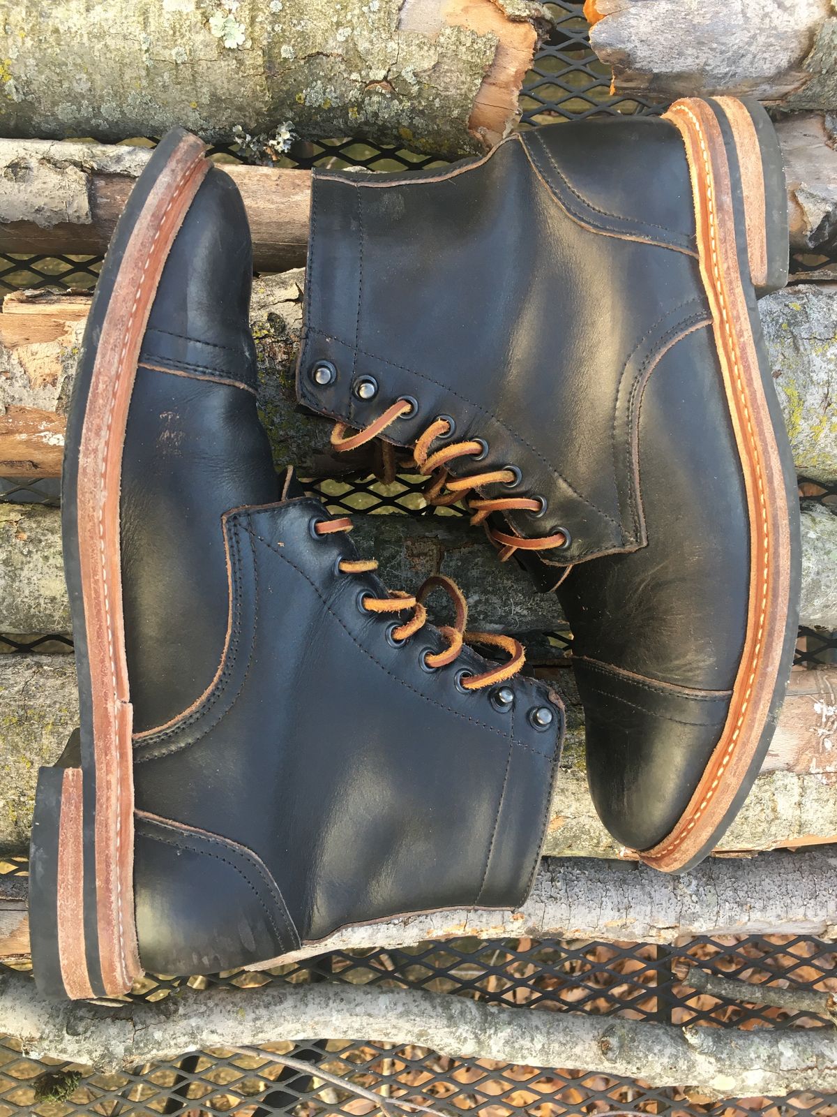 Photo by RustyKeystone on March 4, 2023 of the Oak Street Bootmakers Trench Boot in Horween Black Chromexcel.
