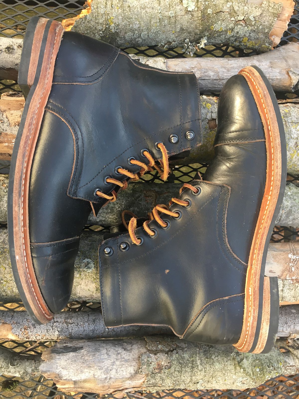 Photo by RustyKeystone on March 4, 2023 of the Oak Street Bootmakers Trench Boot in Horween Black Chromexcel.