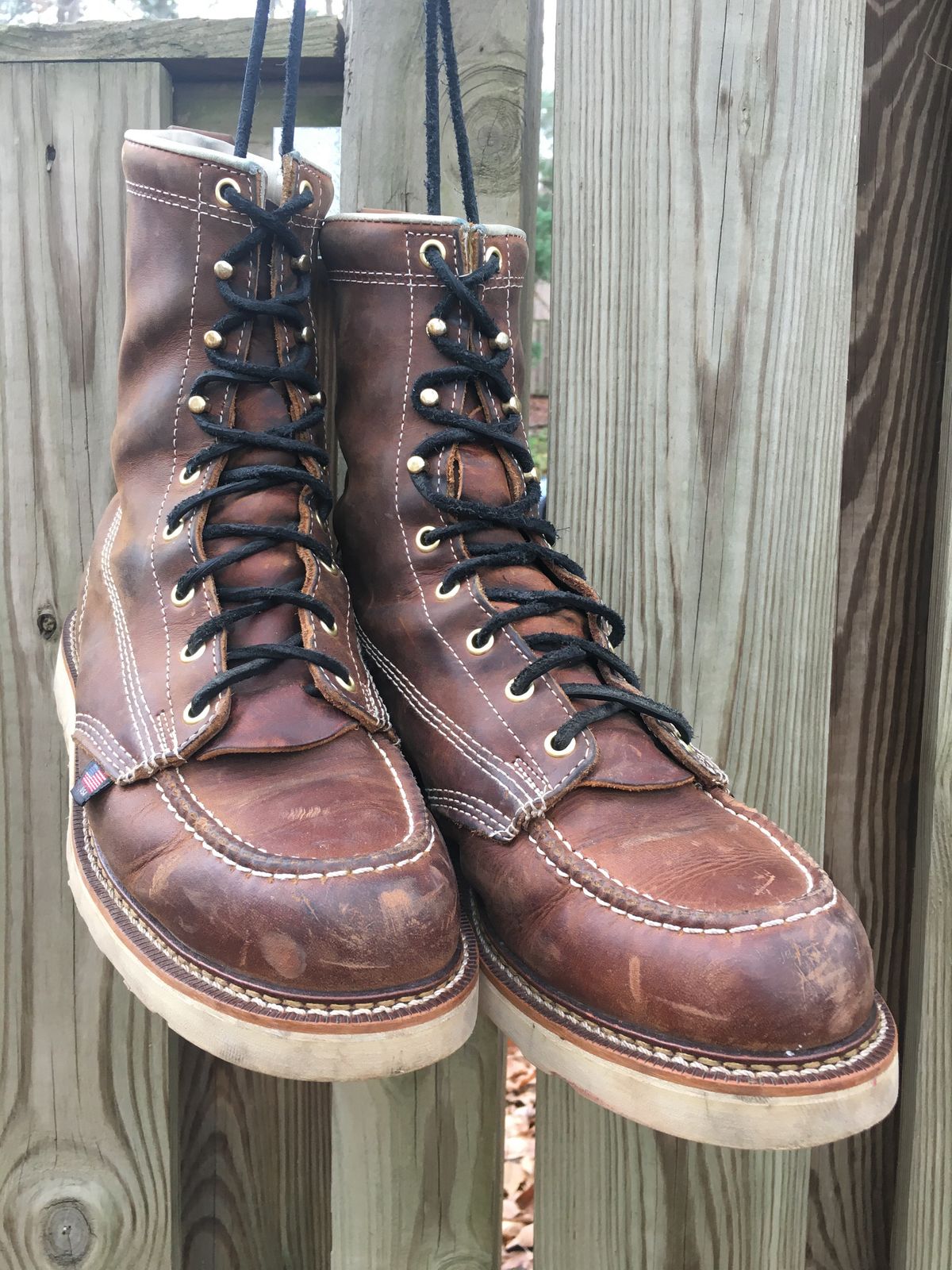 Photo by RustyKeystone on November 13, 2022 of the Thorogood 8" Moc Toe in Seidel Trail Crazy Horse.