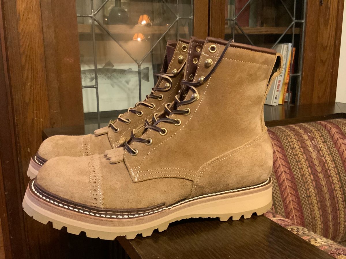 Photo by cozzie on October 8, 2023 of the Rolling Dub Trio Forester II Boot in Nakamura Sennosuke Shoten Dark Beige Suede.