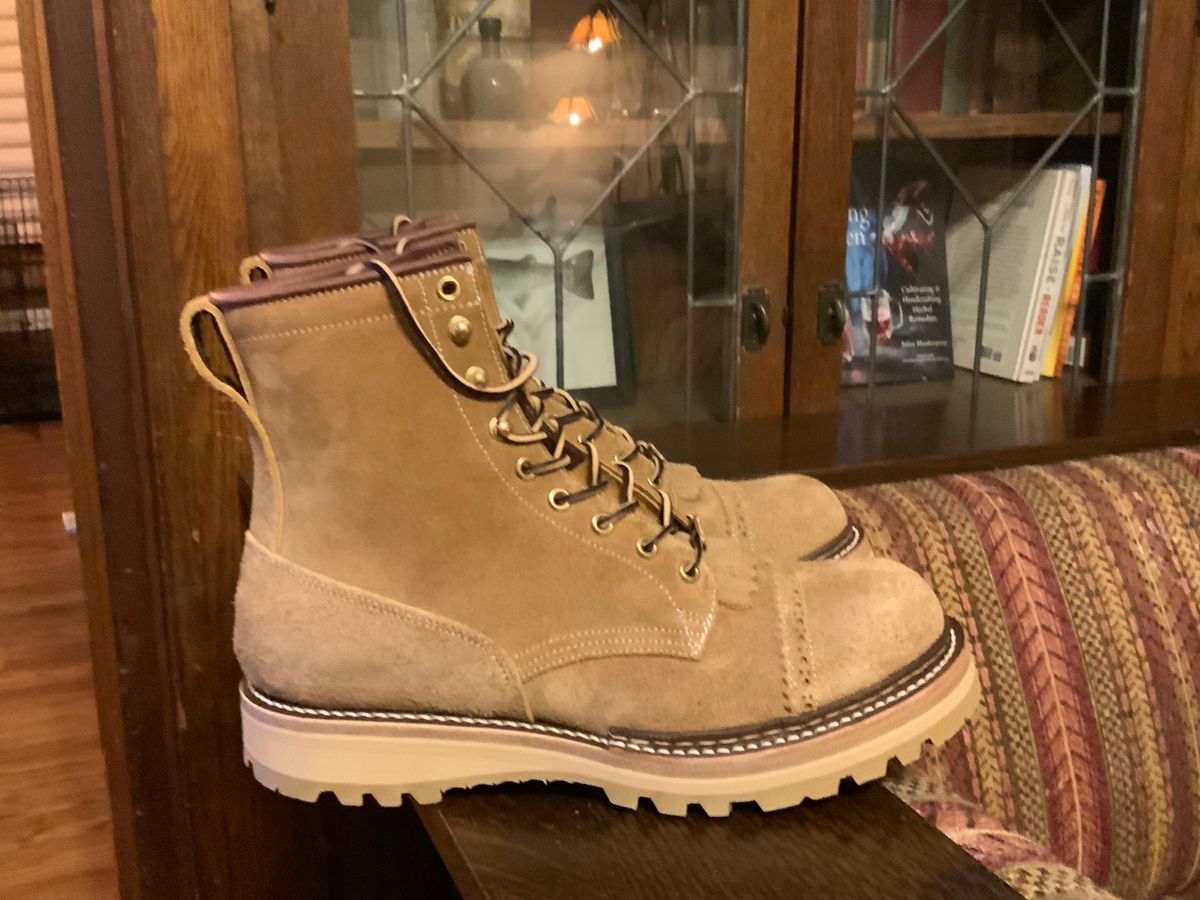 Photo by cozzie on October 8, 2023 of the Rolling Dub Trio Forester II Boot in Nakamura Sennosuke Shoten Dark Beige Suede.