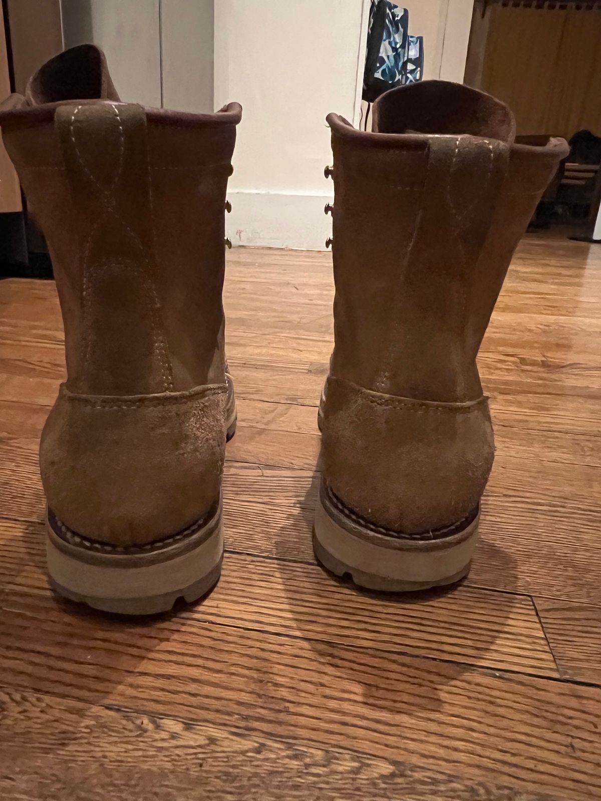 Photo by cozzie on December 6, 2023 of the Rolling Dub Trio Forester II Boot in Nakamura Sennosuke Shoten Dark Beige Suede.