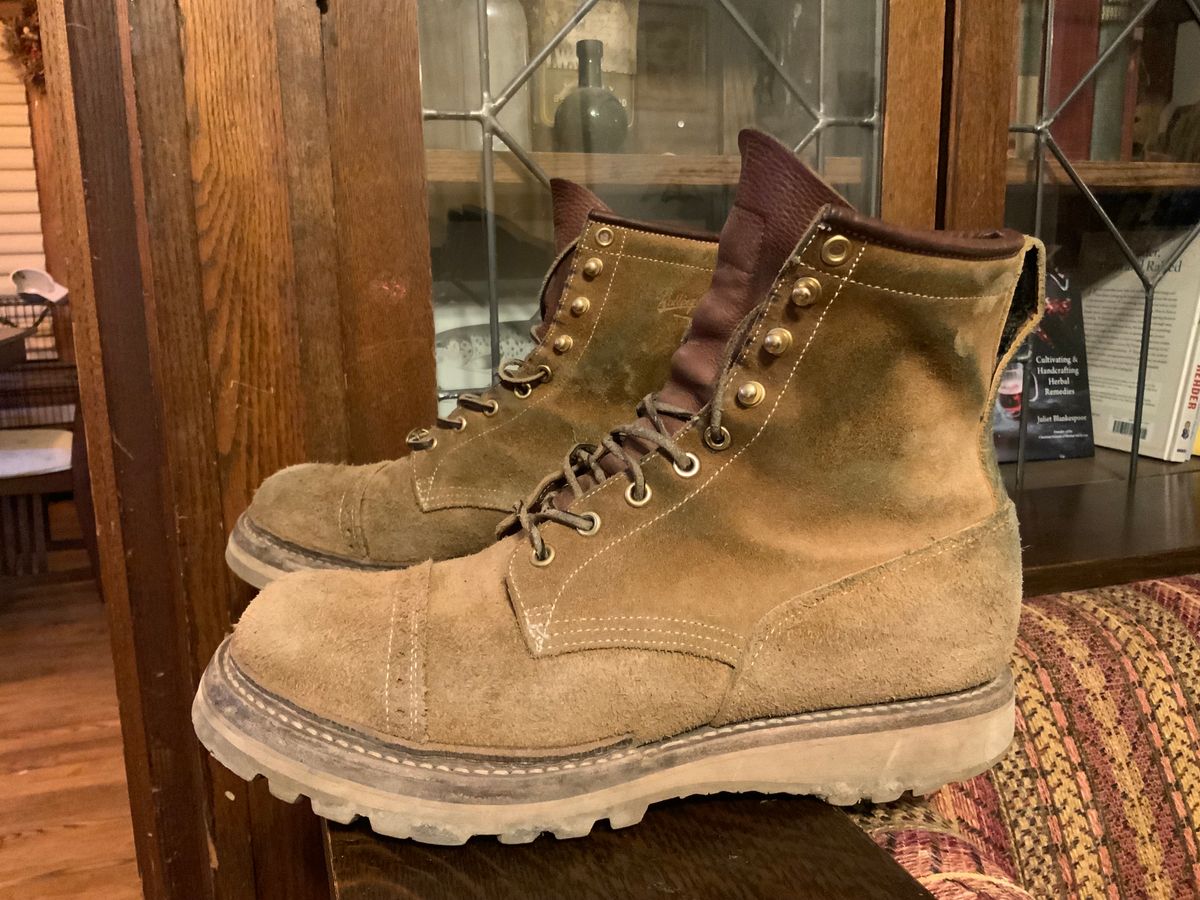 Photo by cozzie on February 6, 2024 of the Rolling Dub Trio Forester II Boot in Nakamura Sennosuke Shoten Dark Beige Suede.