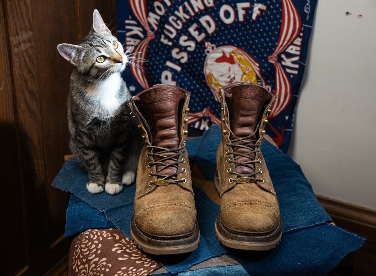 Photo by cozzie on April 6, 2024 of the Rolling Dub Trio Forester II Boot in Nakamura Sennosuke Shoten Dark Beige Suede.