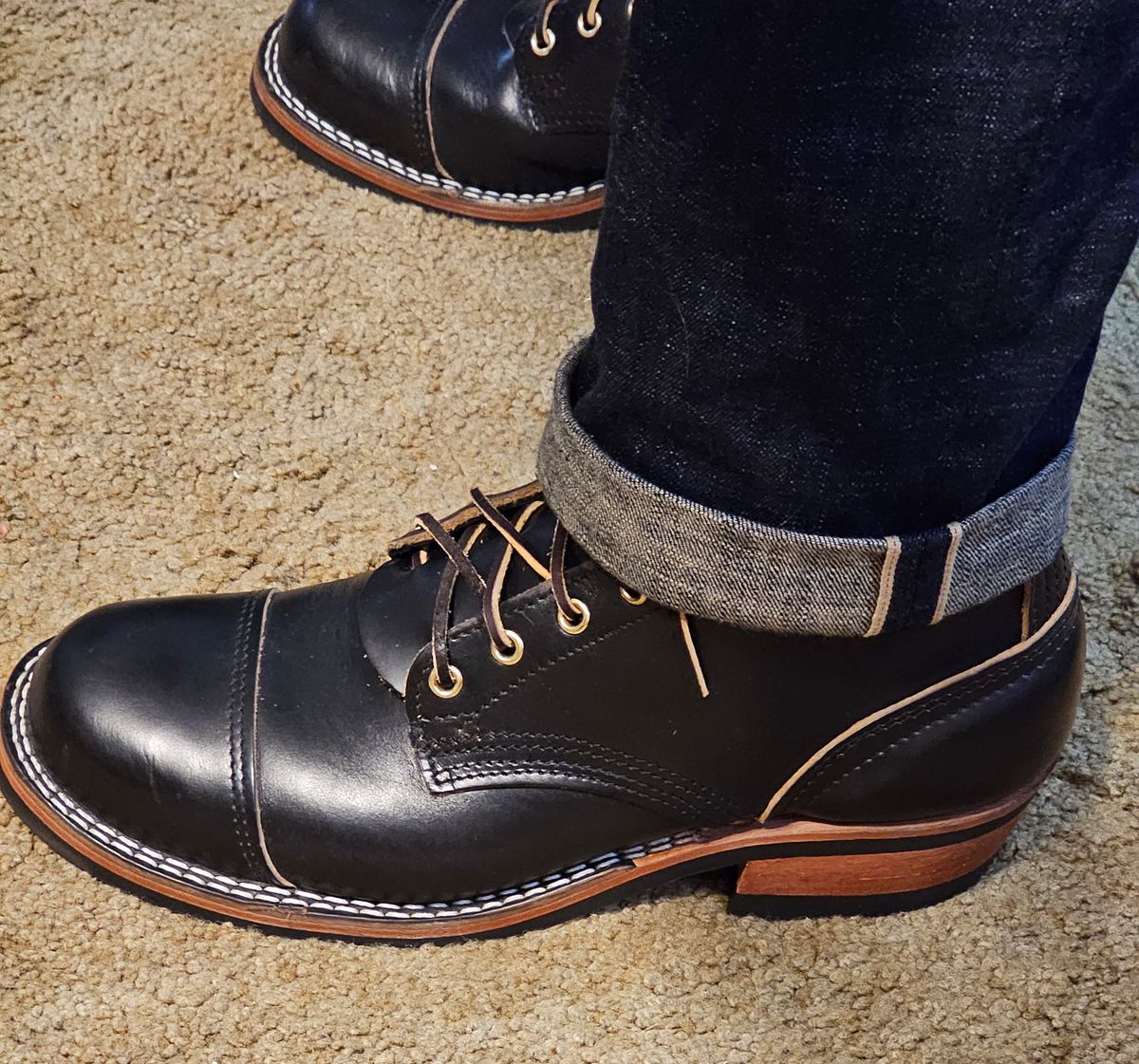 Photo by 1peter3 on November 21, 2023 of the Nicks Robert in Horween Black Chromexcel.