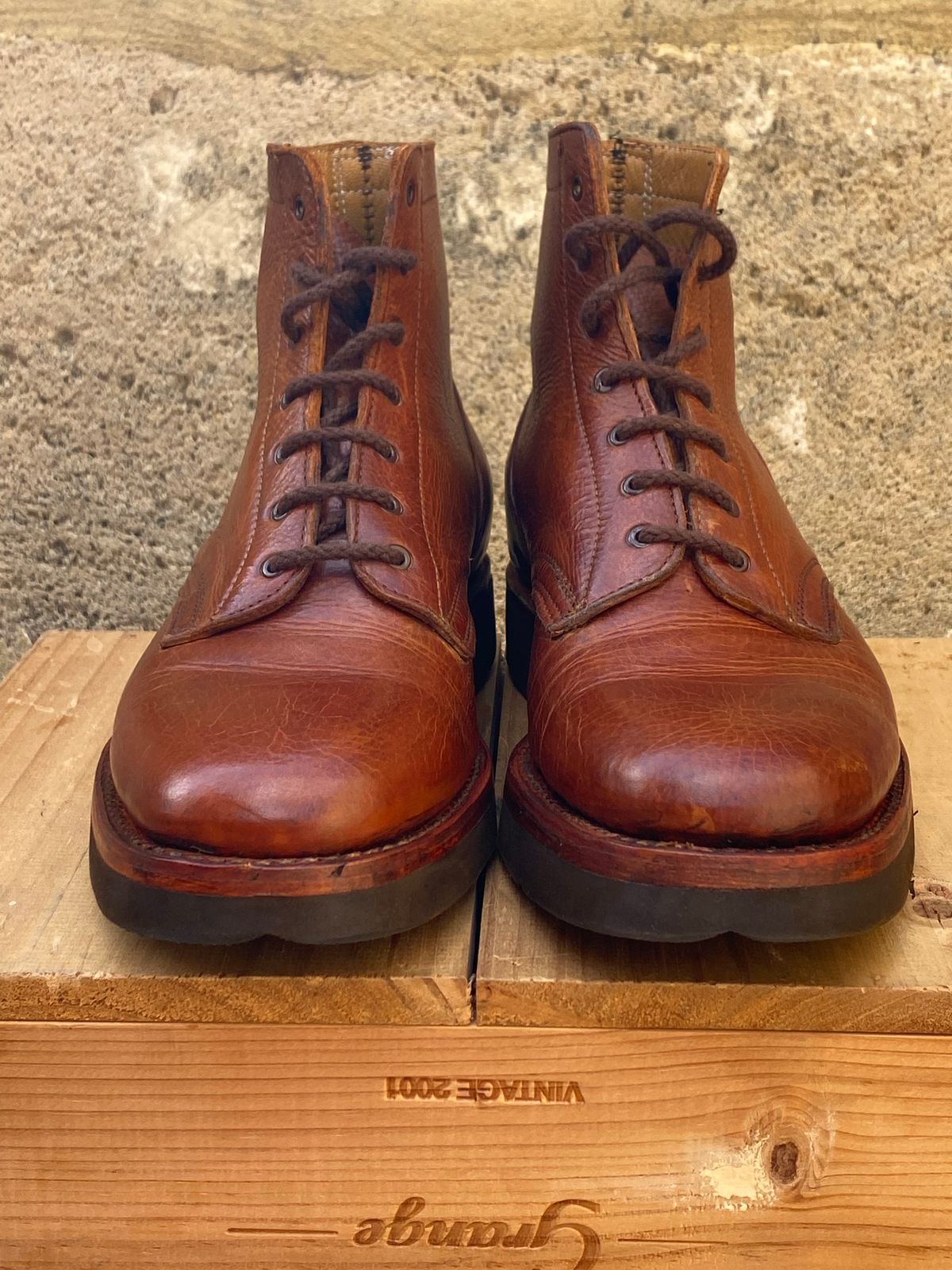 Photo by Chickenman on October 2, 2022 of the Anastazi Service Boot in Whiskey Veg-Tanned Calfskin.