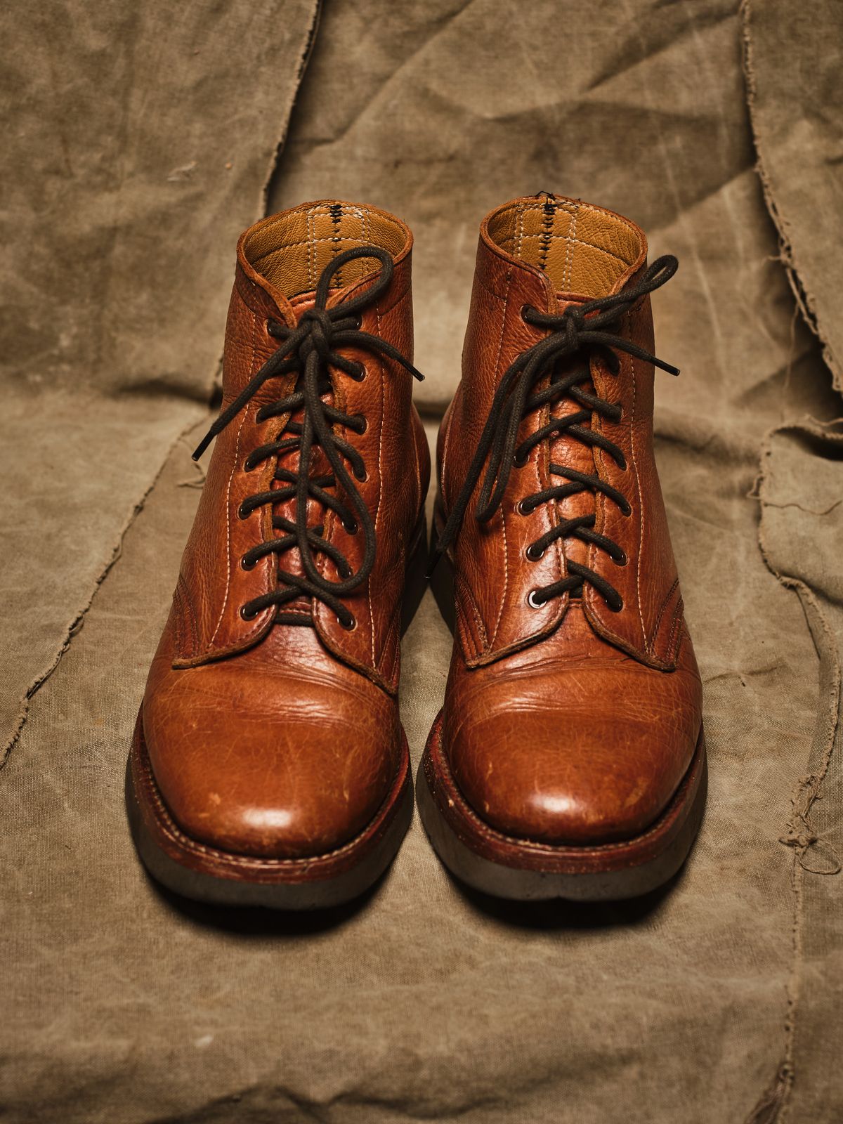 Photo by Chickenman on November 4, 2022 of the Anastazi Service Boot in Whiskey Veg-Tanned Calfskin.