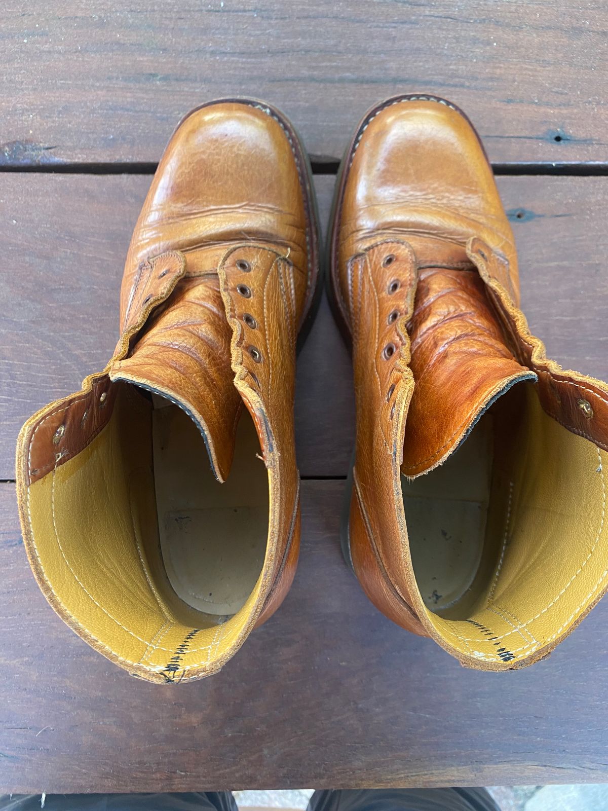 Photo by Chickenman on December 5, 2022 of the Anastazi Service Boot in Whiskey Veg-Tanned Calfskin.