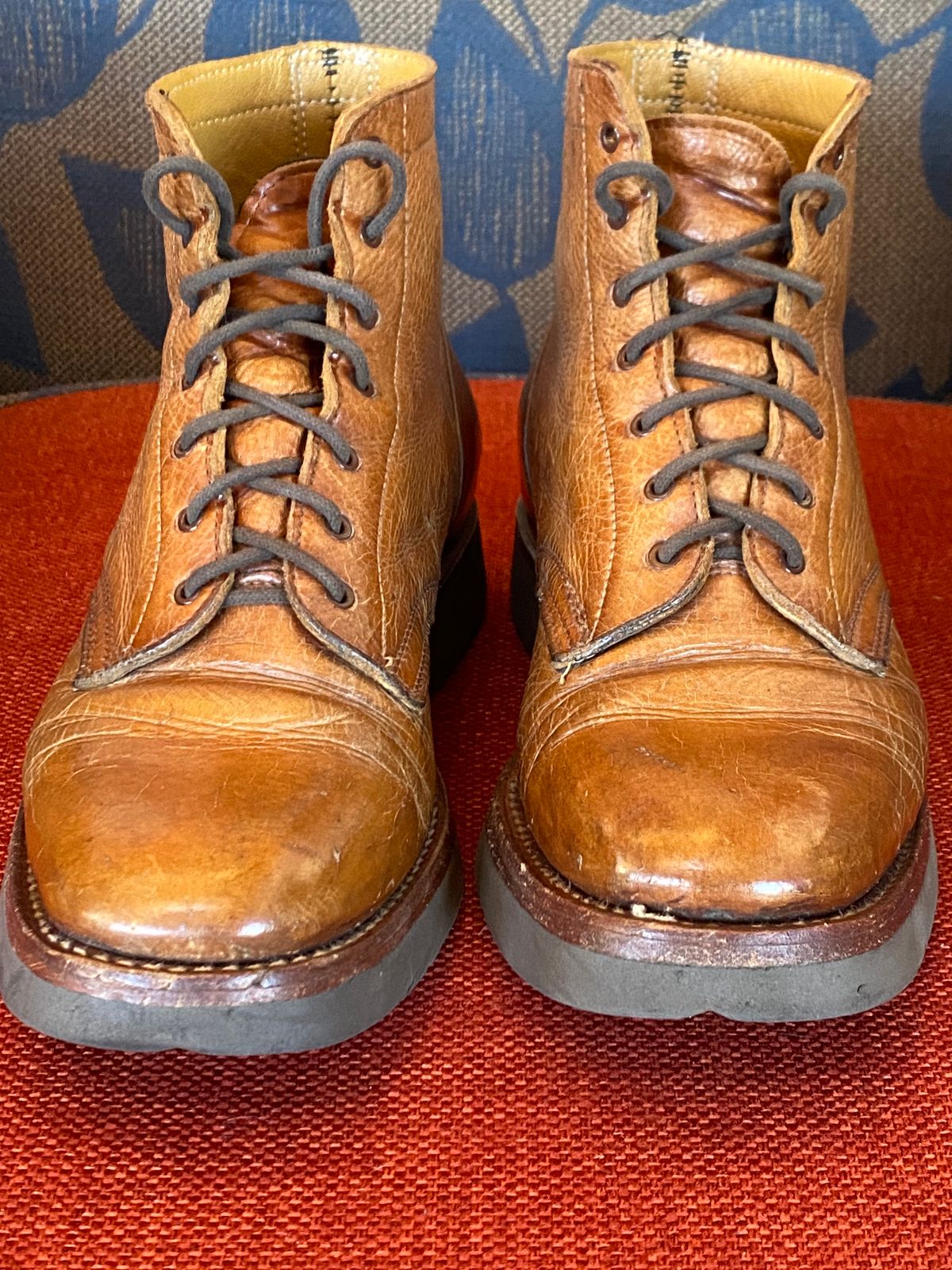 Photo by Chickenman on January 4, 2023 of the Anastazi Service Boot in Whiskey Veg-Tanned Calfskin.