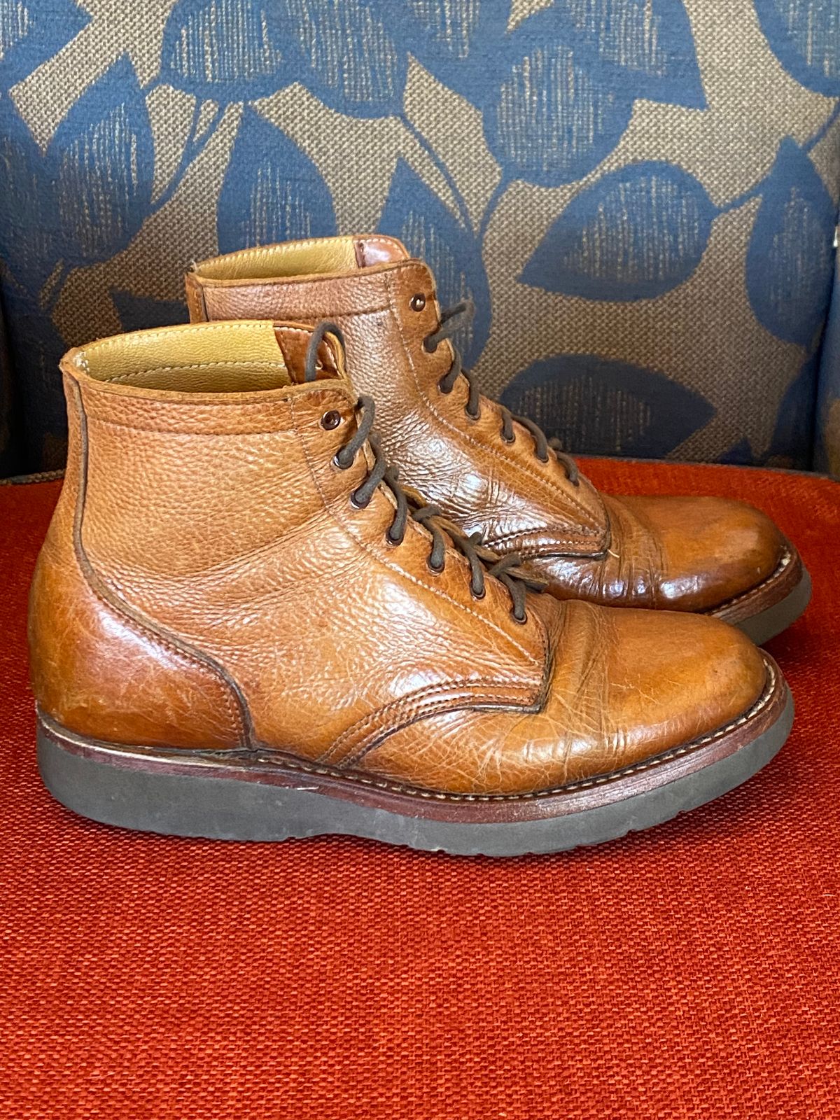 Photo by Chickenman on January 4, 2023 of the Anastazi Service Boot in Whiskey Veg-Tanned Calfskin.