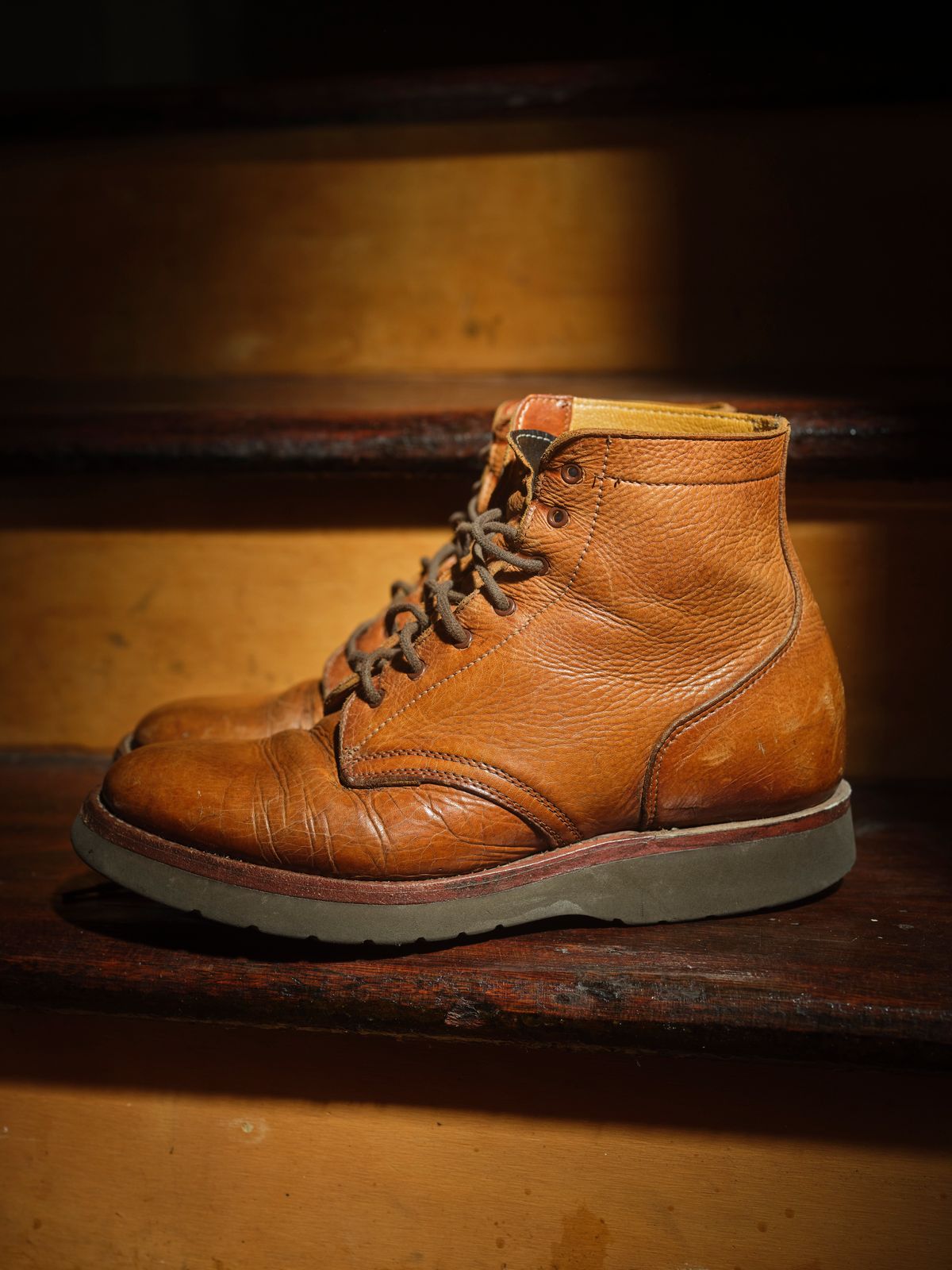 Photo by Chickenman on March 4, 2023 of the Anastazi Service Boot in Whiskey Veg-Tanned Calfskin.