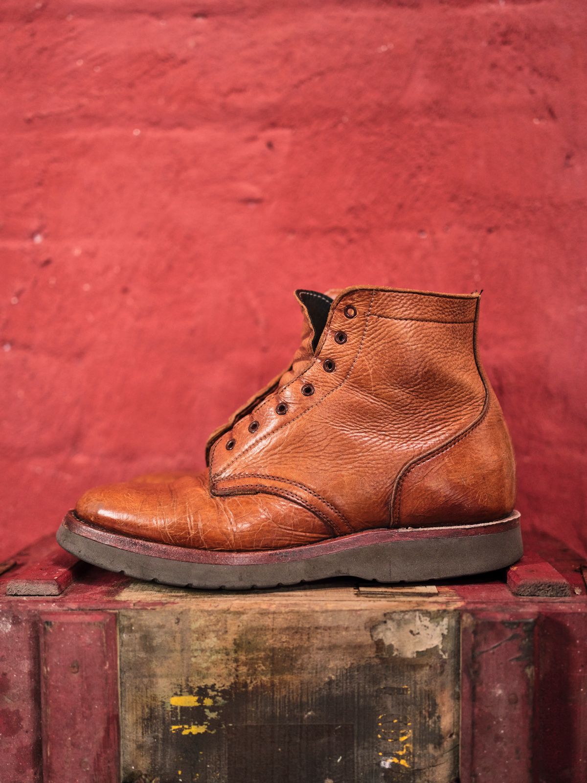 Photo by Chickenman on April 3, 2023 of the Anastazi Service Boot in Whiskey Veg-Tanned Calfskin.