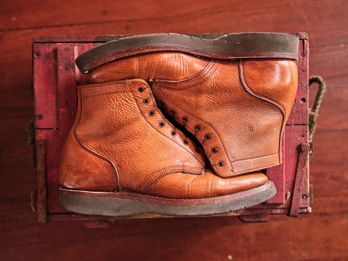 Photo by Chickenman on April 3, 2023 of the Anastazi Service Boot in Whiskey Veg-Tanned Calfskin.