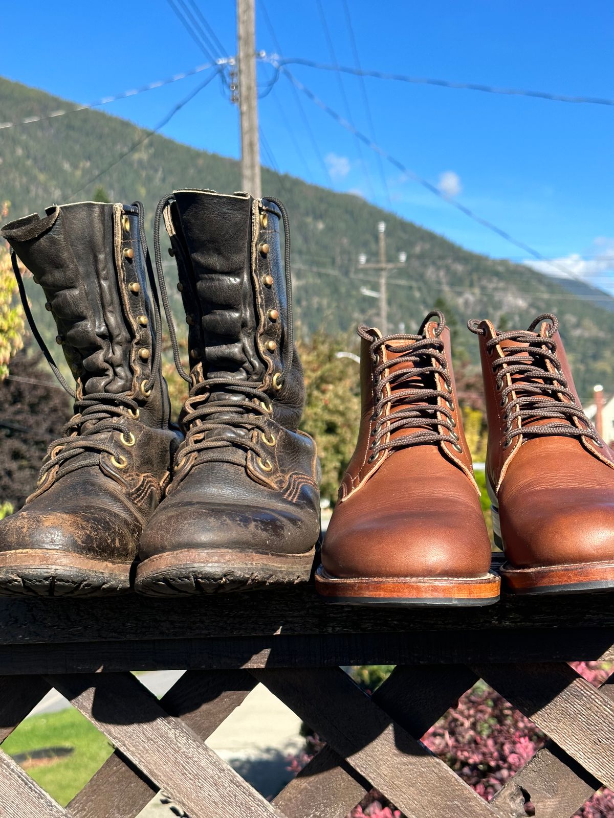 Photo by Chickenman on October 1, 2023 of the Viberg Service Boot in Tempesti Elbamatt.