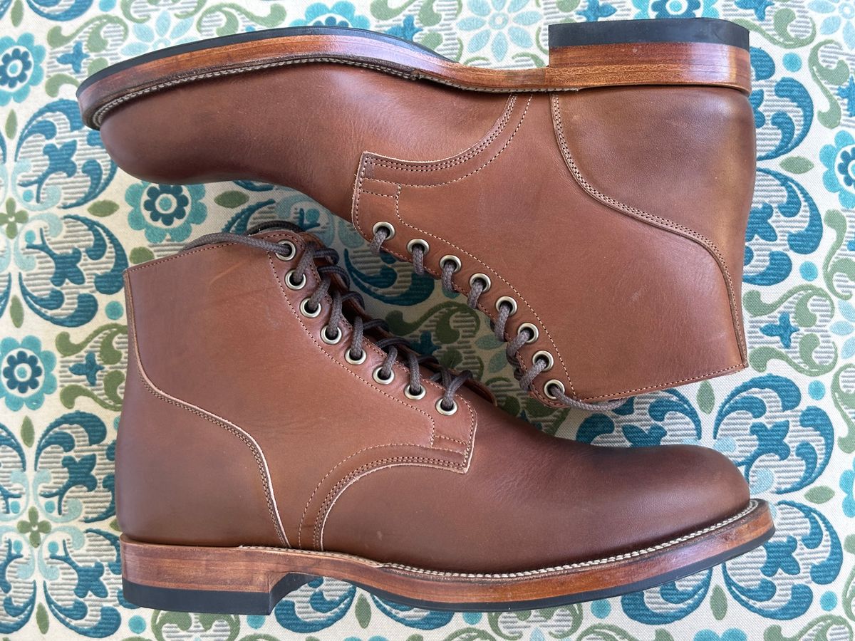 Photo by Chickenman on October 1, 2023 of the Viberg Service Boot in Tempesti Elbamatt.