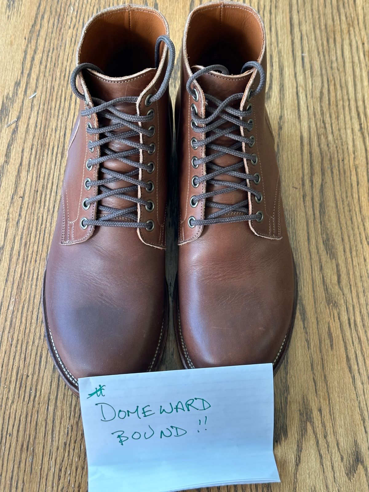 Photo by Chickenman on October 1, 2023 of the Viberg Service Boot in Tempesti Elbamatt.