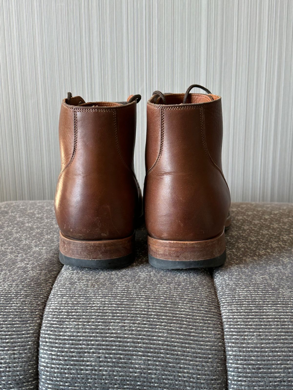 Photo by Chickenman on November 4, 2023 of the Viberg Service Boot in Tempesti Elbamatt.