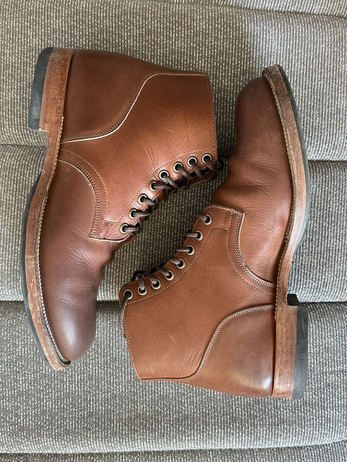 Photo by Chickenman on November 4, 2023 of the Viberg Service Boot in Tempesti Elbamatt.