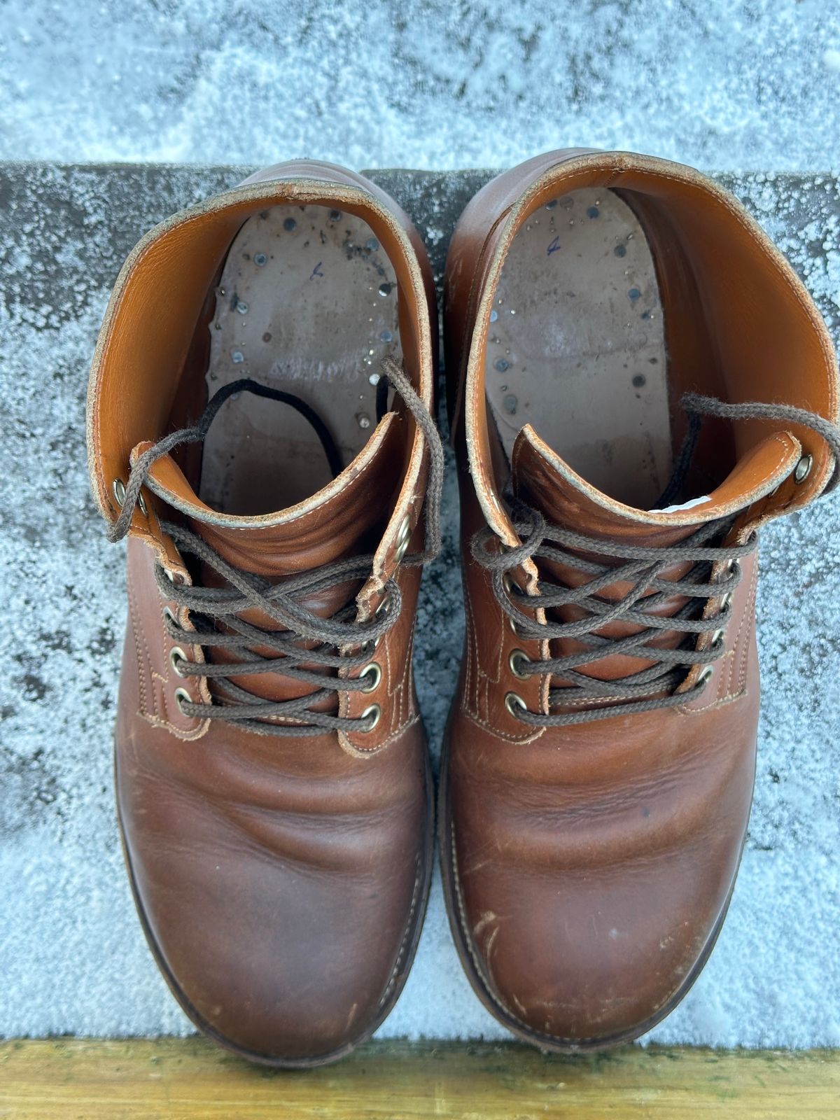 Photo by Chickenman on December 1, 2023 of the Viberg Service Boot in Tempesti Elbamatt.