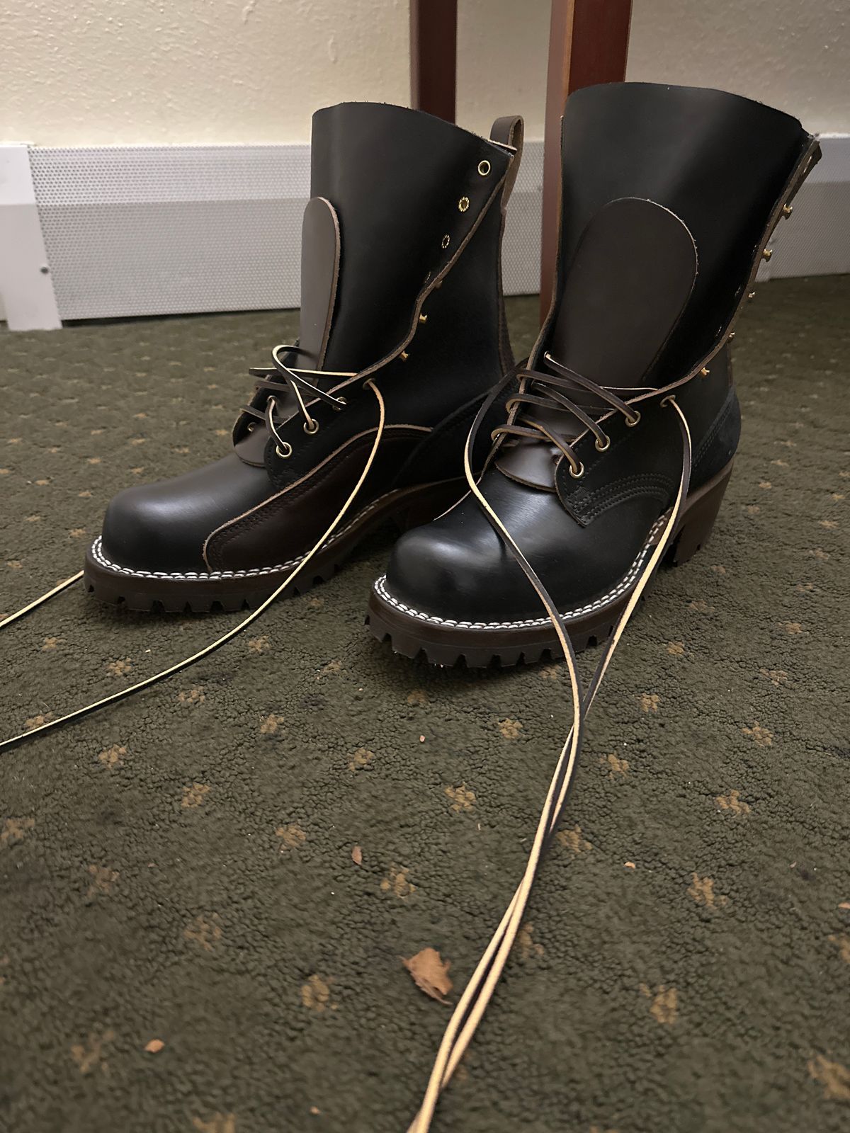 Photo by crkath77 on November 1, 2022 of the Nicks Unlisted Model in Horween Black Chromexcel.