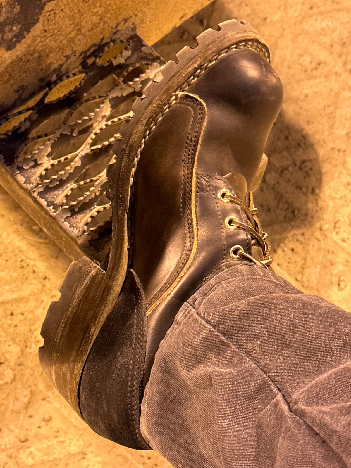 Photo by crkath77 on November 6, 2022 of the Nicks Unlisted Model in Horween Black Chromexcel.