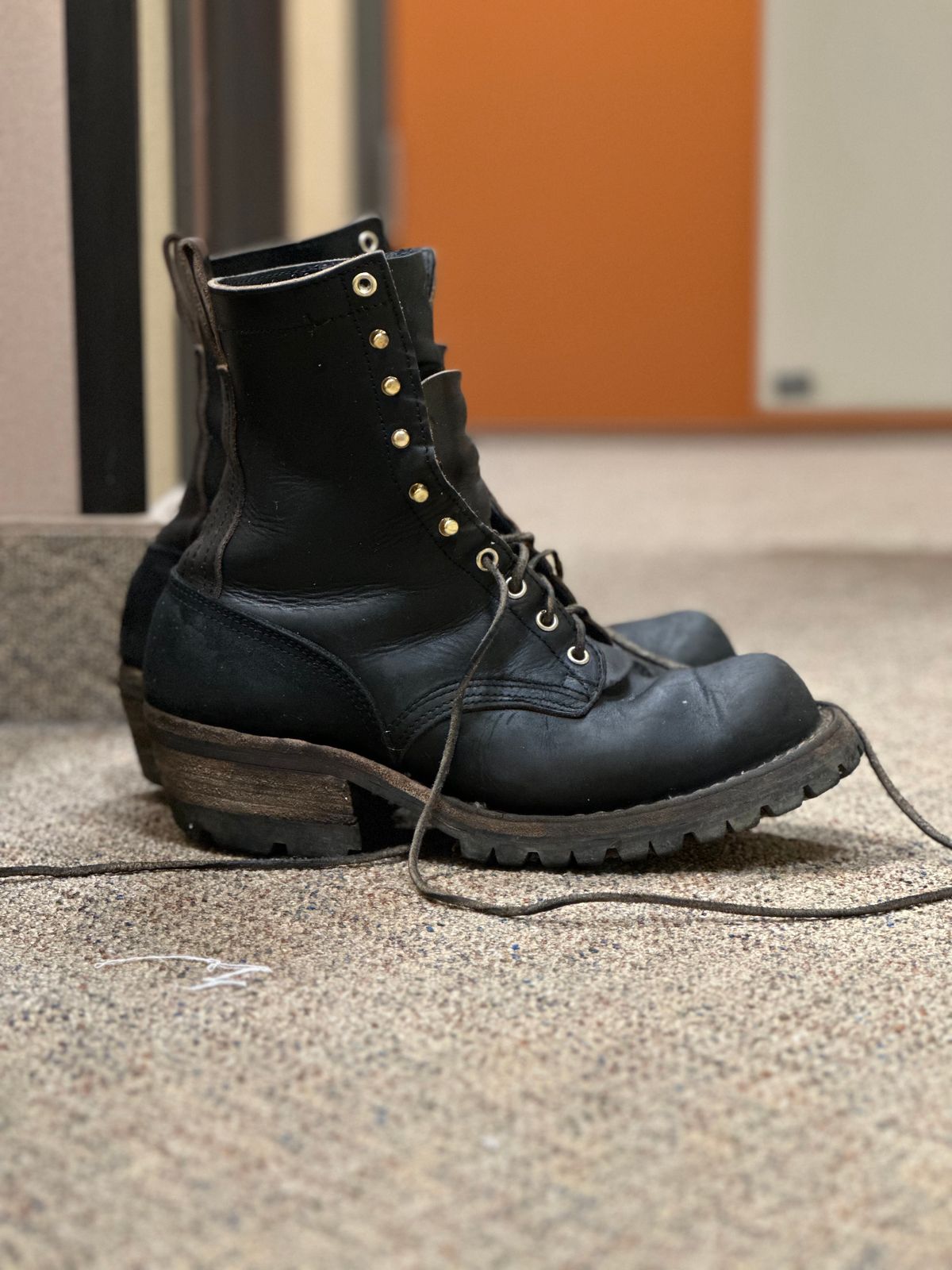 Photo by crkath77 on January 2, 2023 of the Nicks Unlisted Model in Horween Black Chromexcel.