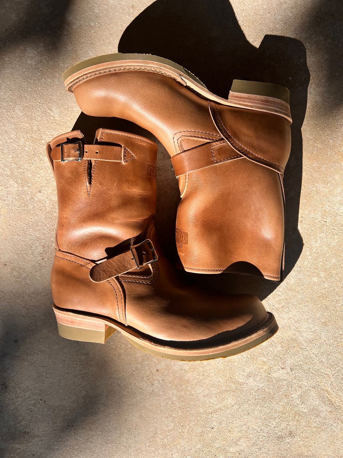 Photo by PonyTetrich on October 11, 2024 of the Wesco Boss Engineer Boot in Horween Natural Chromexcel.