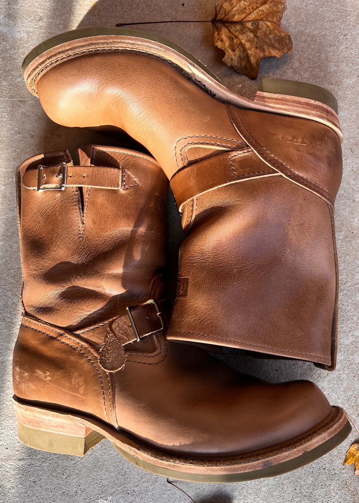 Photo by PonyTetrich on November 2, 2024 of the Wesco Boss Engineer Boot in Horween Natural Chromexcel.