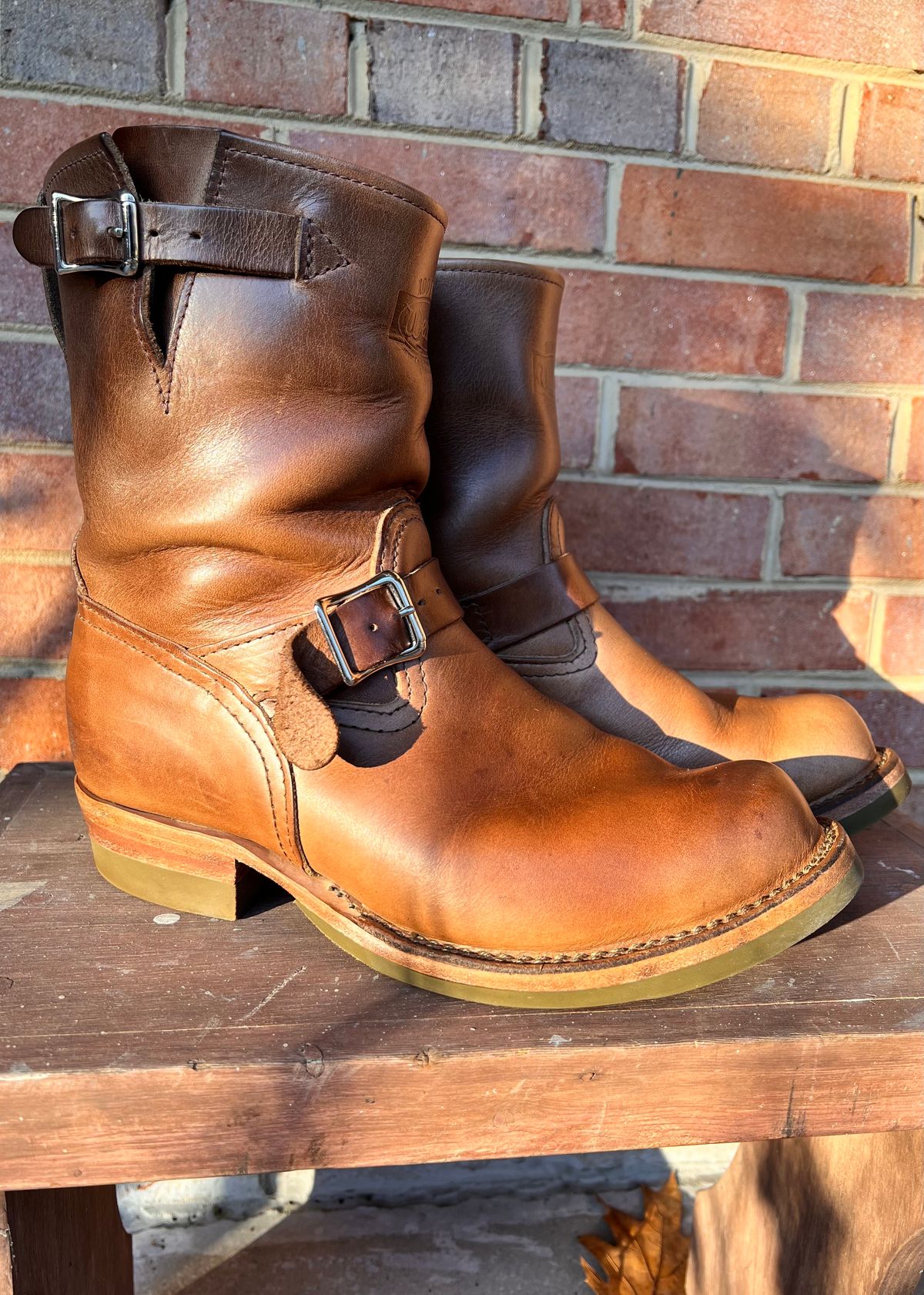 Photo by PonyTetrich on January 2, 2025 of the Wesco Boss Engineer Boot in Horween Natural Chromexcel.