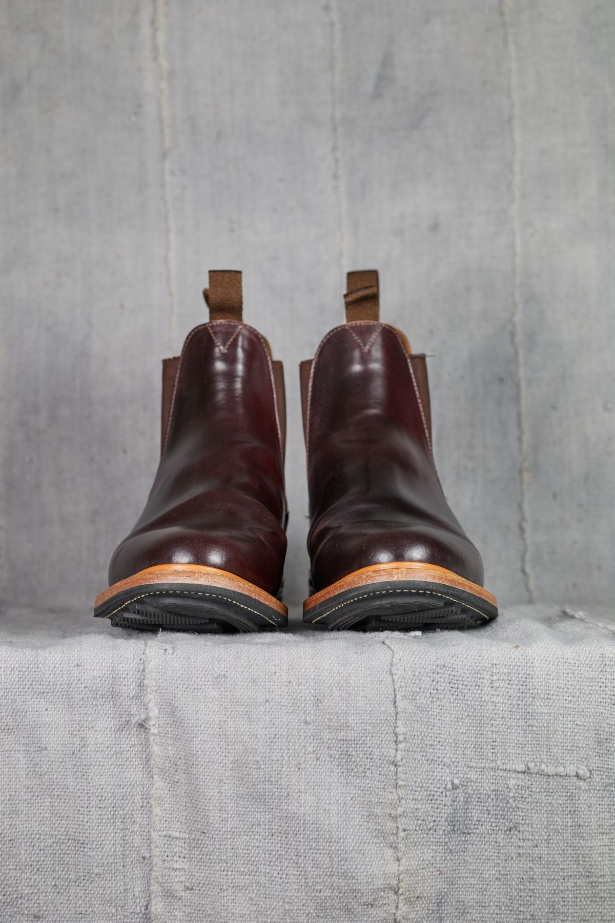 Photo by radamushotto on December 5, 2022 of the Viberg Chelsea in Horween Color 8 Shell Cordovan.